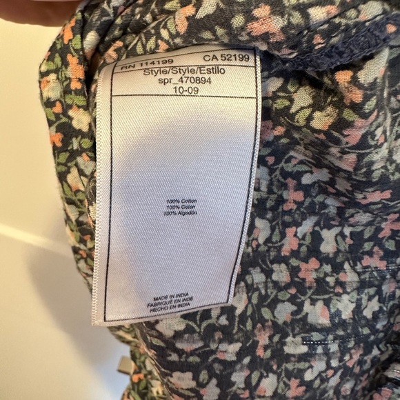 Roxy Black Floral Romper Size Large Women’s - Picture 10 of 10